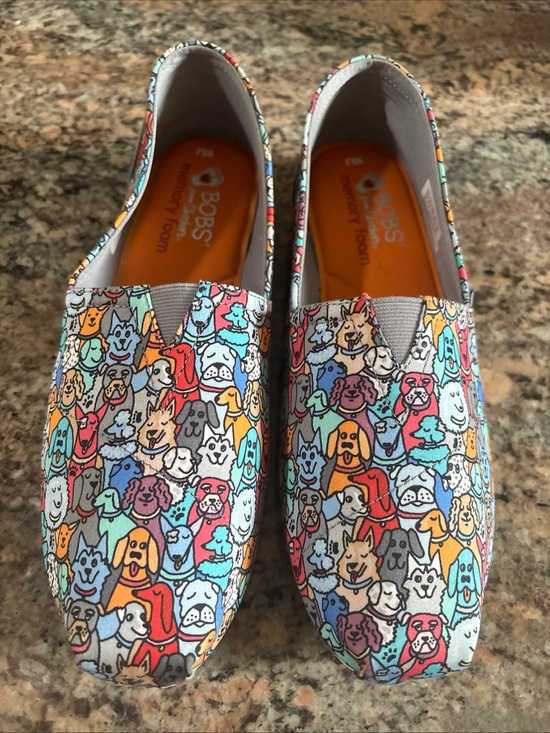 Skechers Shoes - Sketchers Memory Foam Flats Sz 9.5 “Woof Party” Party Design
